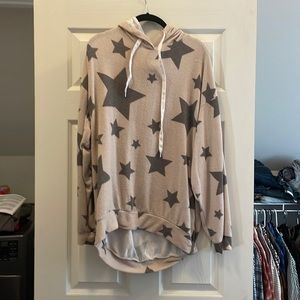 Hooded oversized sweatshirt